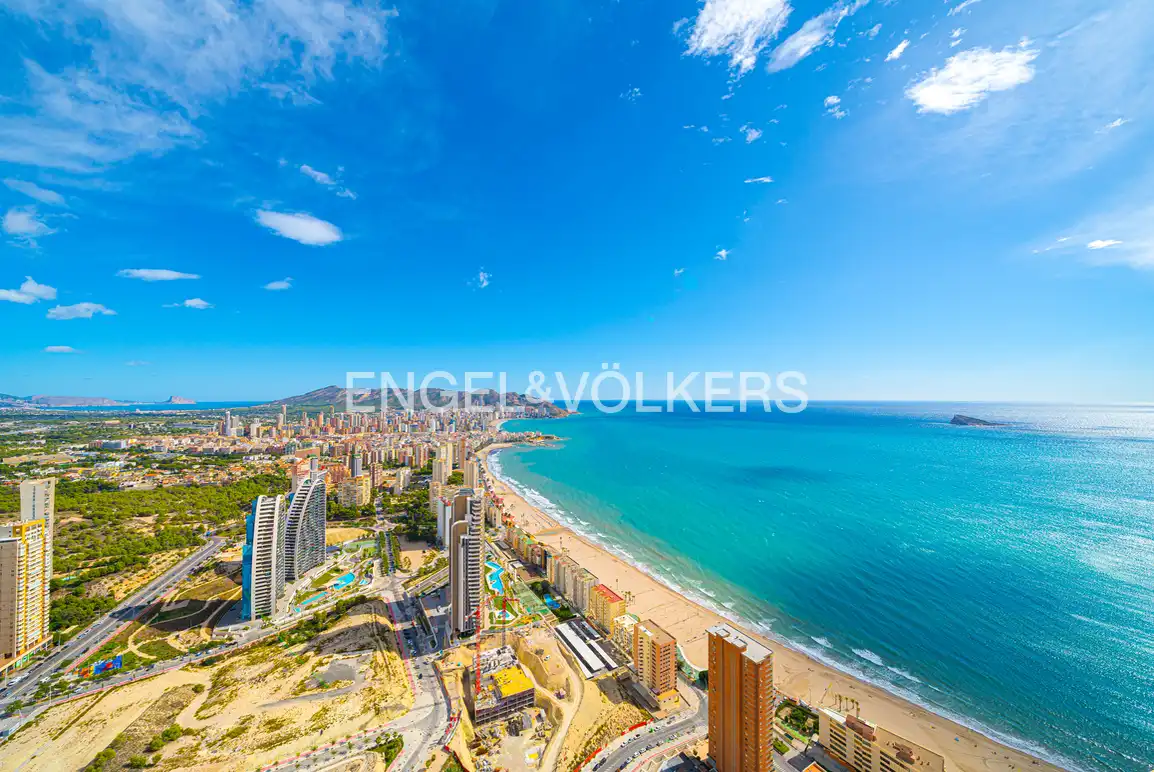 Apartment with pool for sale in Avenida de Mejico 7