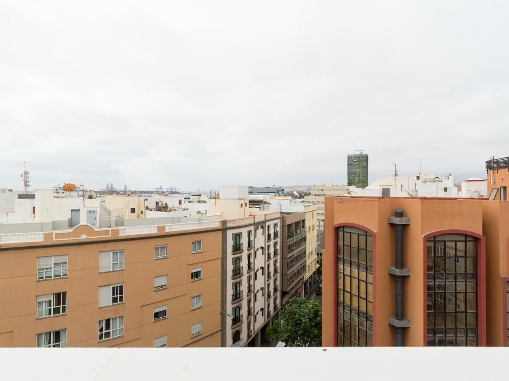 Dormitori de Dúplex en venda en Las Palmas de Gran Canaria amb Traster, Moblat i Forn