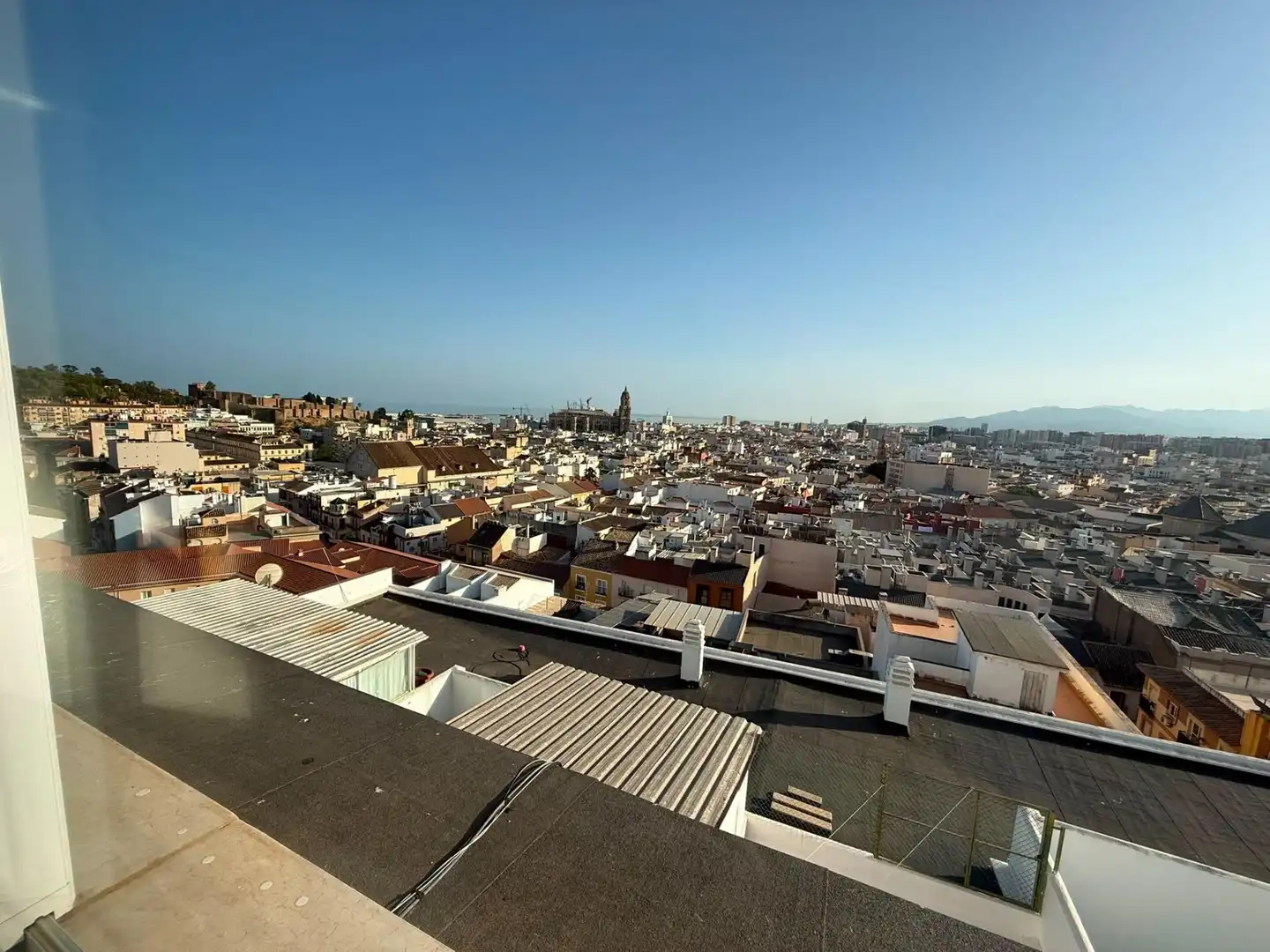 Vista exterior de Ático en venta en Málaga con Aire acondicionado, Calefacción y Parquet