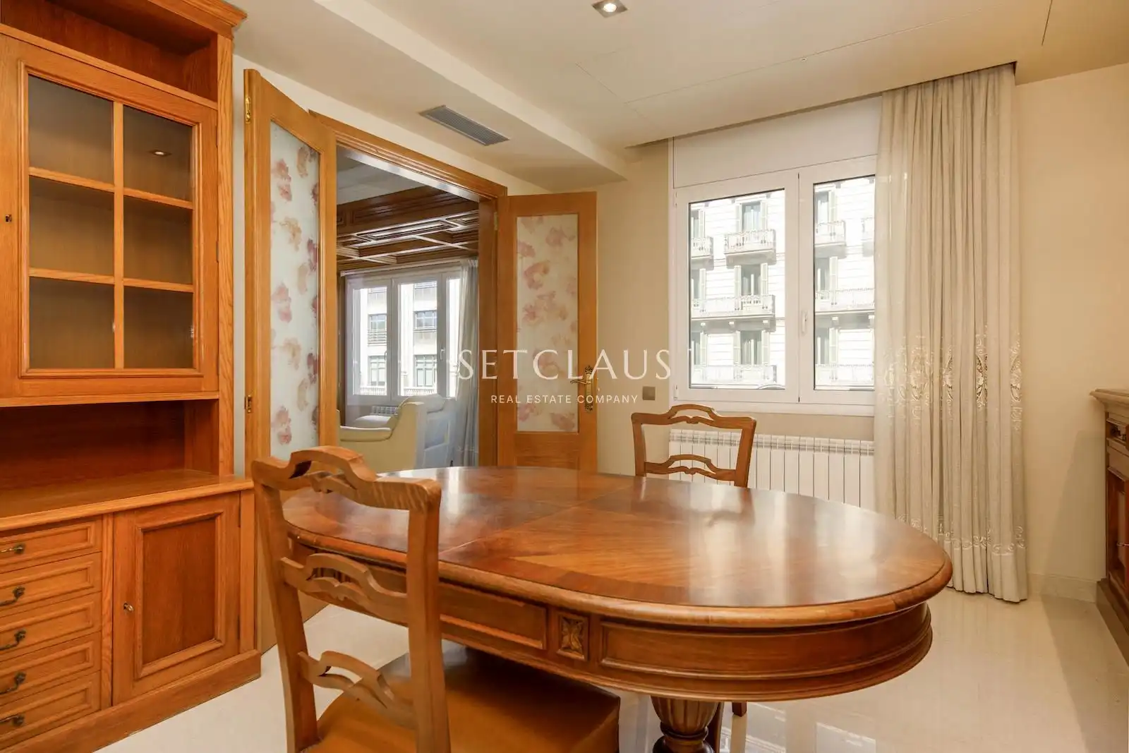 Dining room of Flat for sale in Barcelona  with Air Conditioner and Alarm