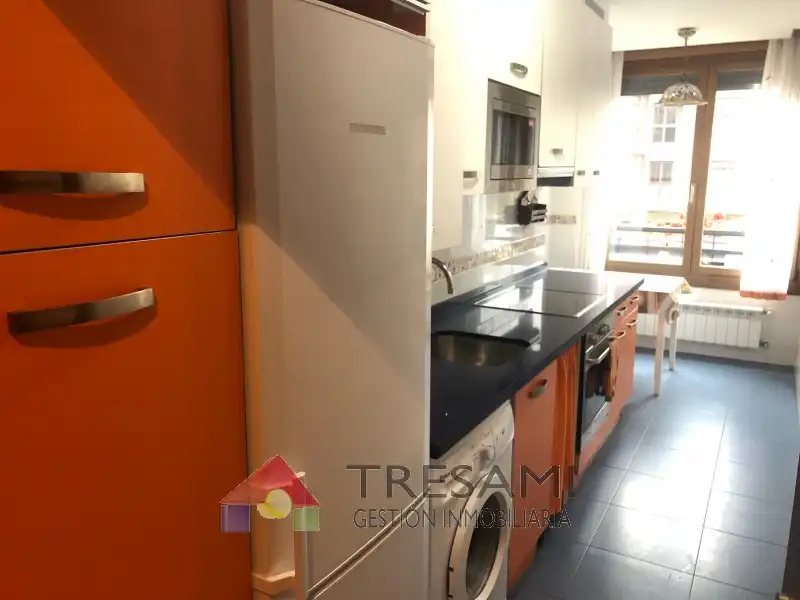 Küche von Wohnung zur Miete in Gijón  mit Heizung