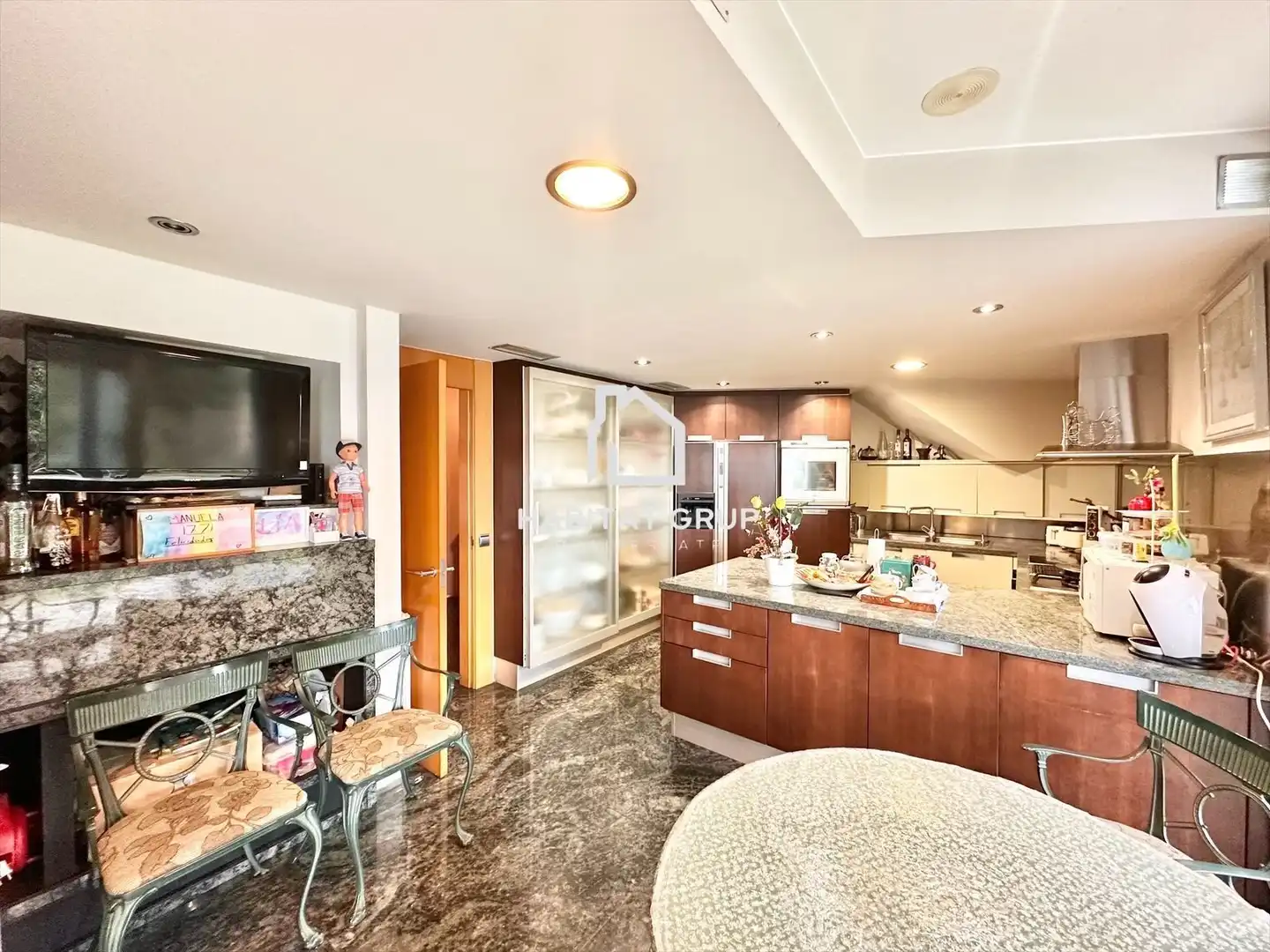 Cocina de Casa o chalet en venta en Girona con Aire acondicionado, Calefacción y Jardín privado