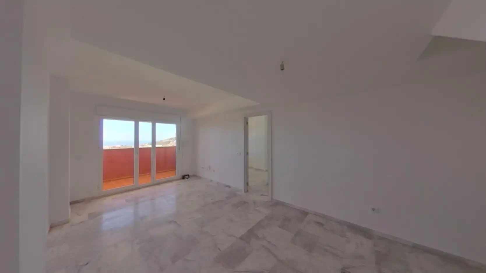 Sala d'estar de Àtic en venda en Benalmádena amb Aire condicionat, Calefacció i Terrassa