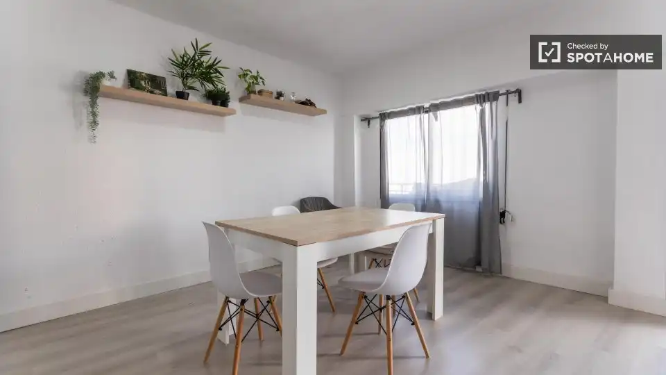 Room in Barrio de Patraix