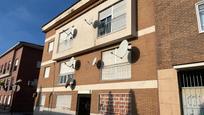 Vista exterior de Apartament en venda en Azuqueca de Henares amb Terrassa i Balcó