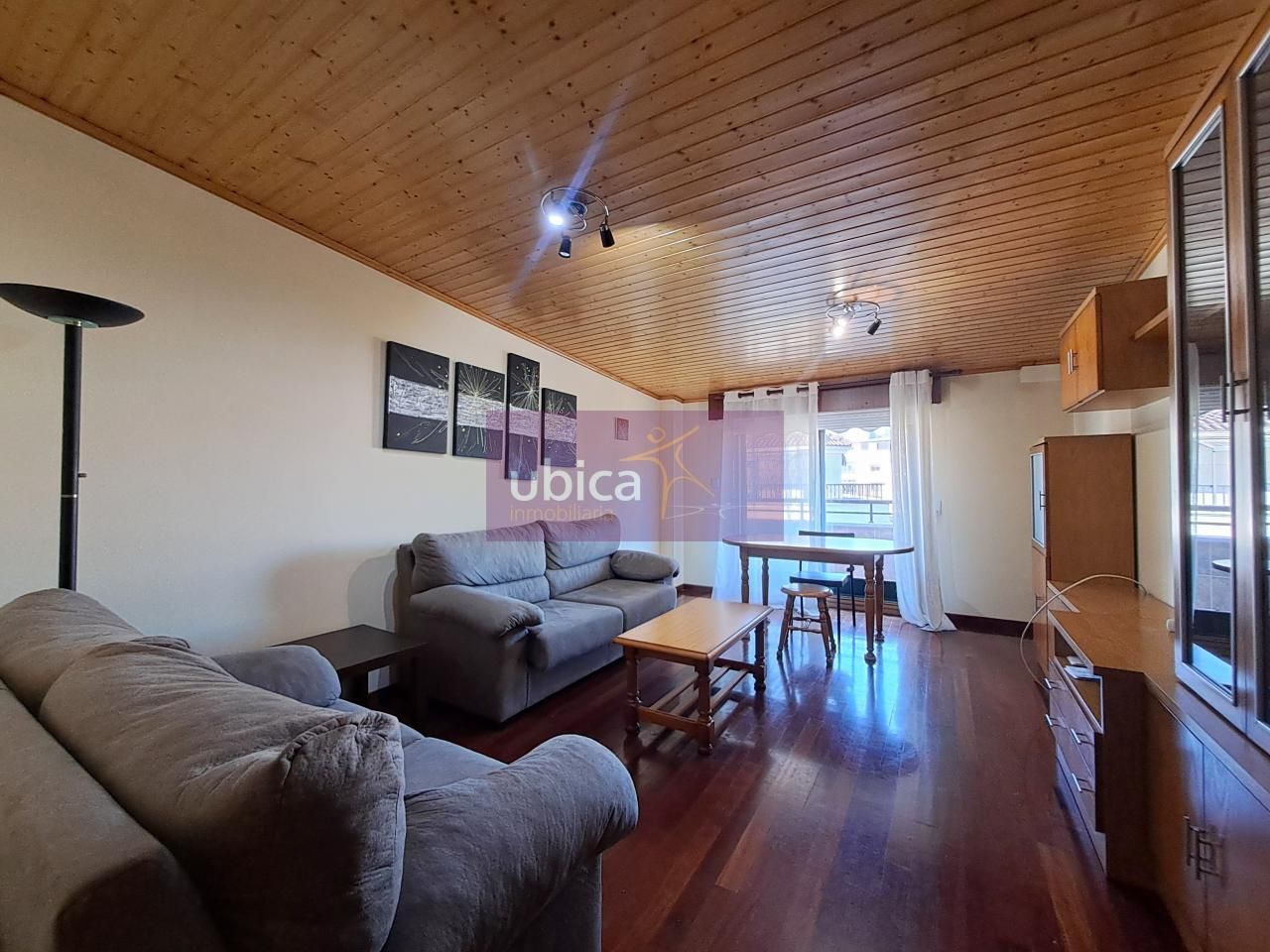 Sala de estar de Ático de alquiler en Salceda de Caselas con Calefacción, Terraza y Trastero