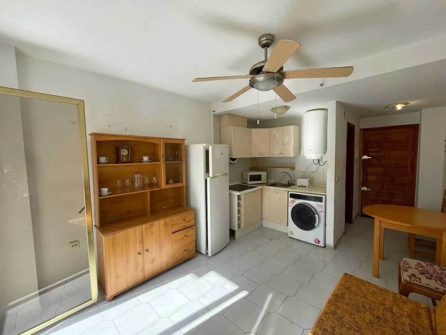 Cocina de Estudio en venta en Torrevieja con Terraza y Amueblado