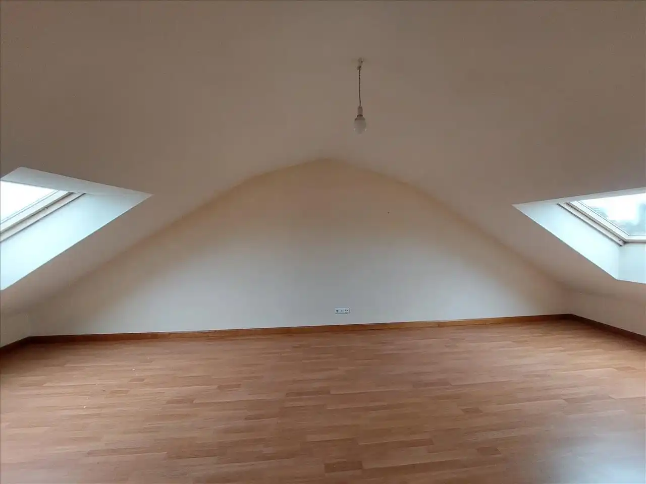 Casa adosada en venta en Sariegos con Jardín privado