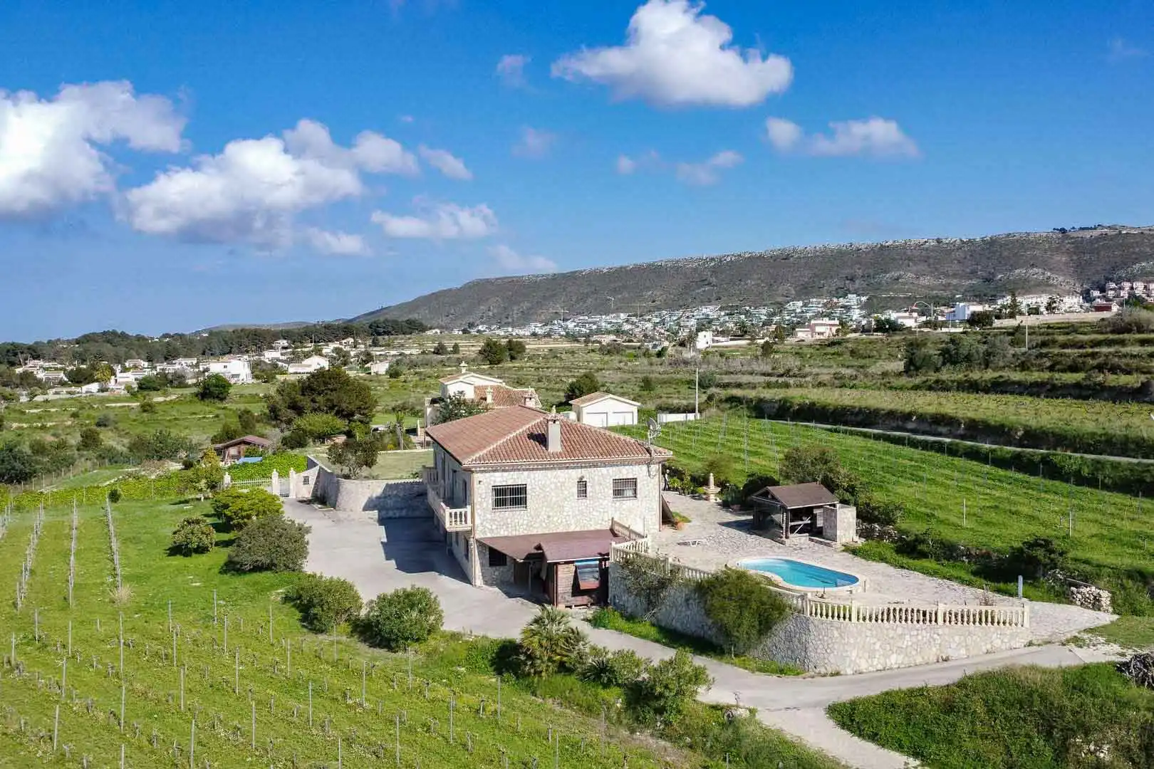 Vista exterior de Casa o xalet en venda en Jávea / Xàbia amb Terrassa i Piscina