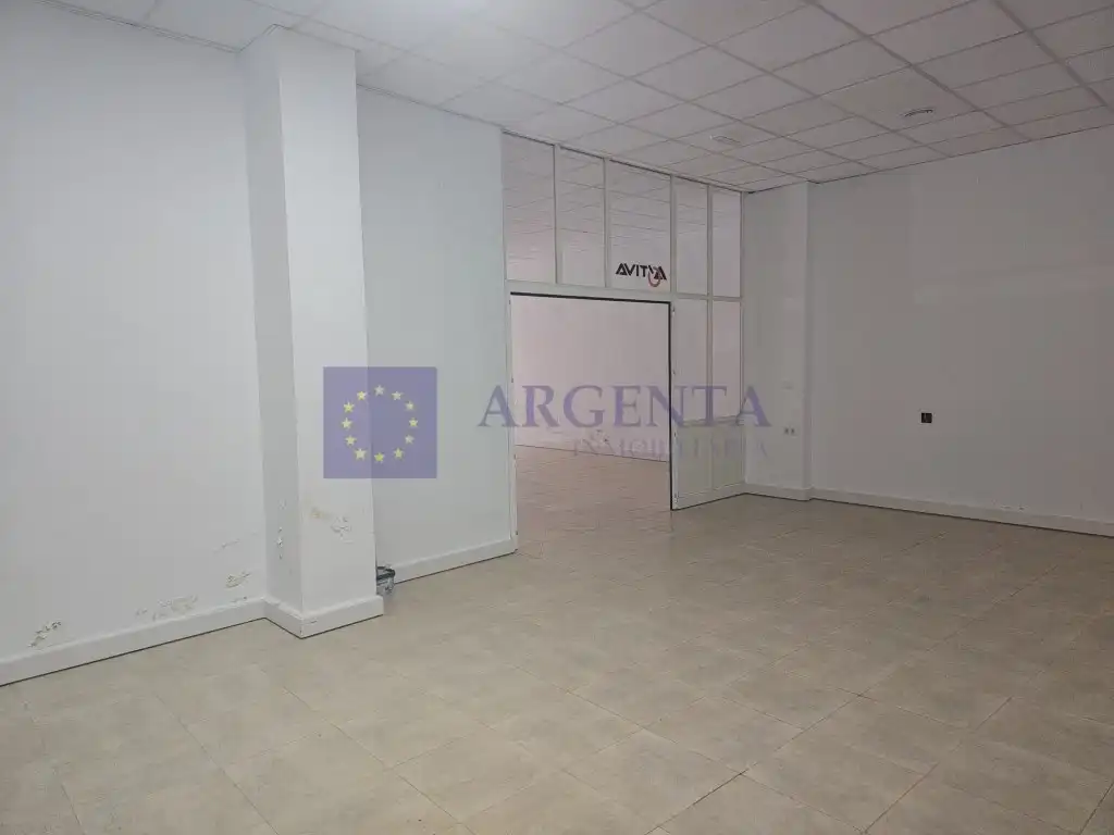 Locale commerciale in affitto a Calle Alfonso Ix, imagen 5