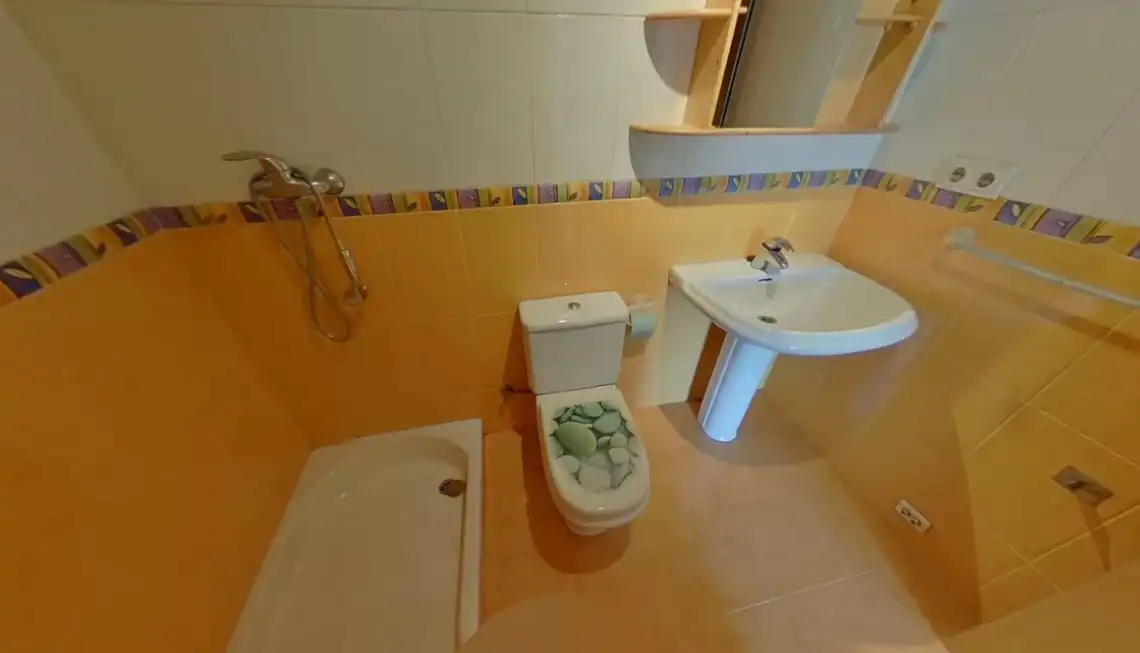 Baño de Dúplex en venta en Torrelles de Foix con Terraza y Balcón