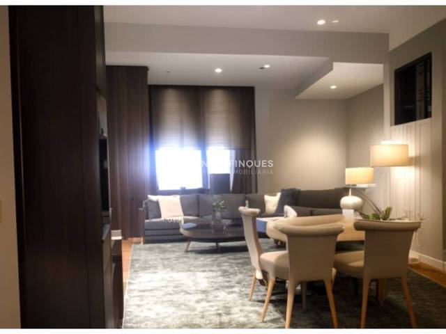 Piso en Venta en Calle Pere III en Morera