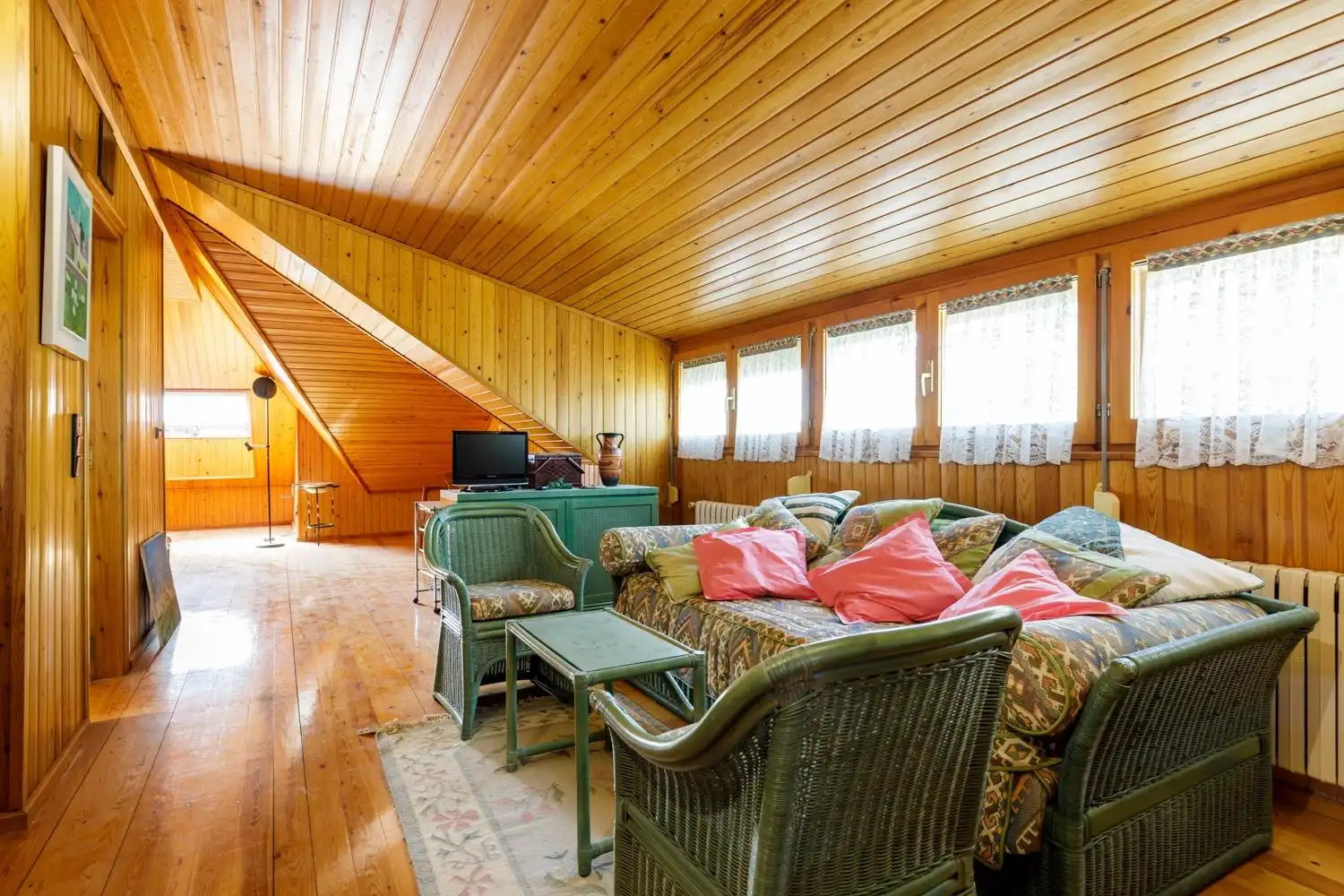Living room of Houses for sale in Zaragoza  with Air Conditioner, Heating and Private garden