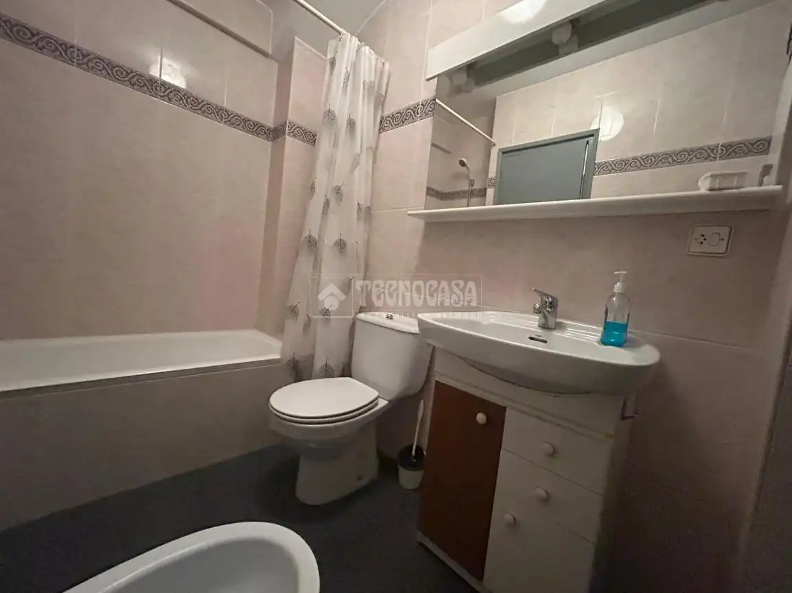 Badezimmer von Wohnung zum Verkauf in Zaragoza mit Heizung