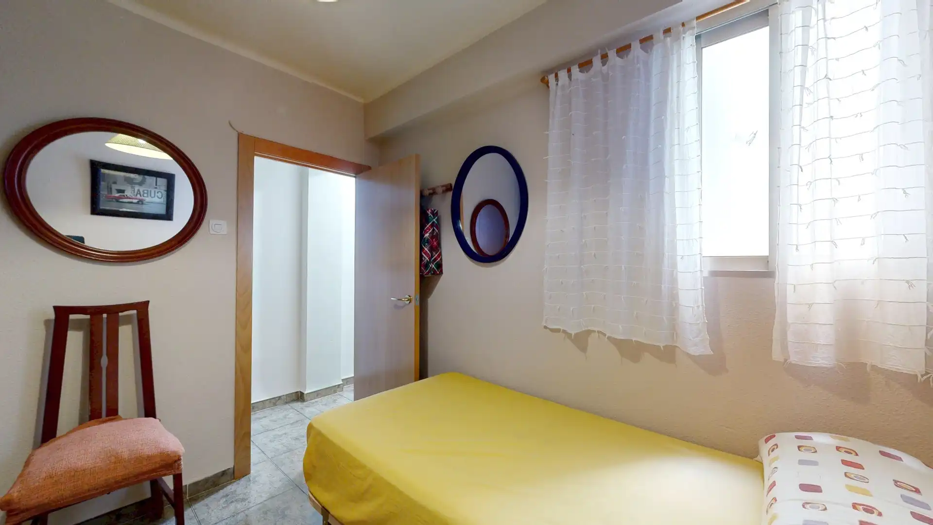 Habitación de Piso en venta en Valencia con Calefacción y Balcón