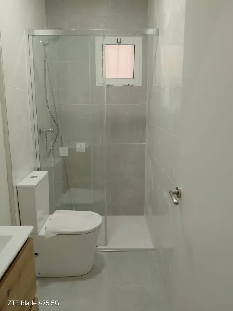 Baño de Piso en venta en Tavernes de la Valldigna con Balcón
