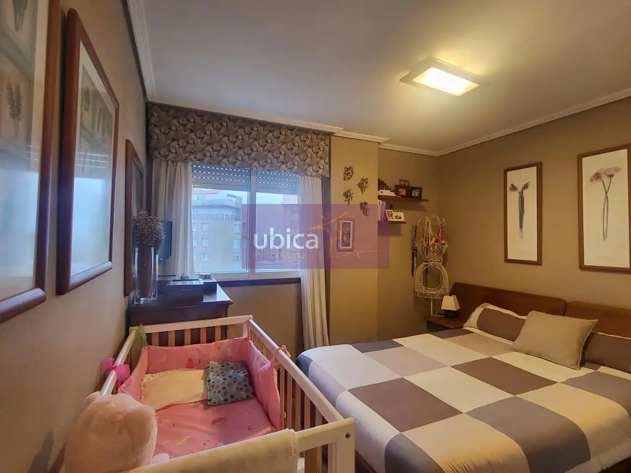 Habitación de Piso en venta en Vigo  con Calefacción, Parquet y Trastero