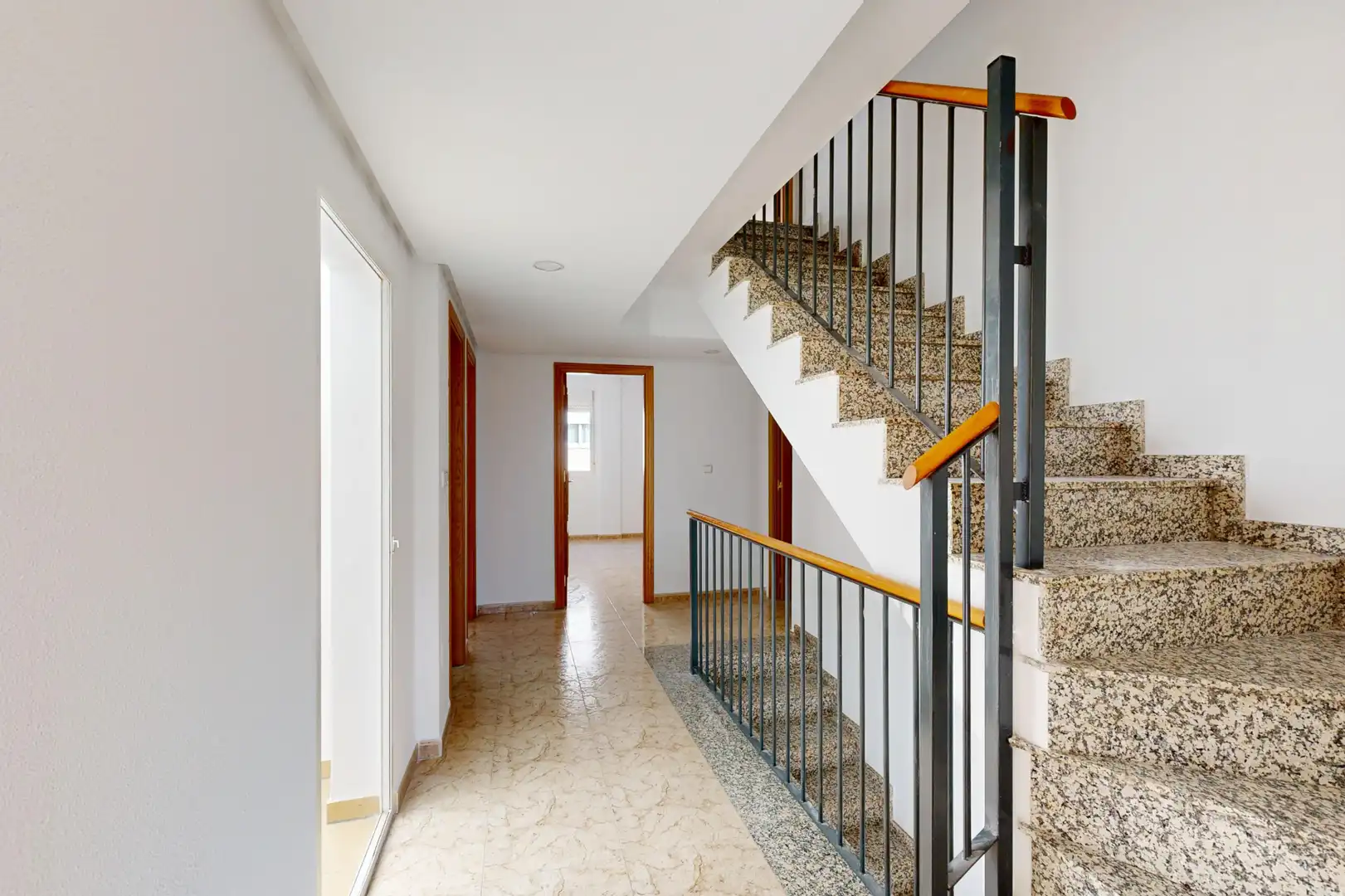 Casa adosada en venta en Murcia con Aire acondicionado, Terraza y Trastero