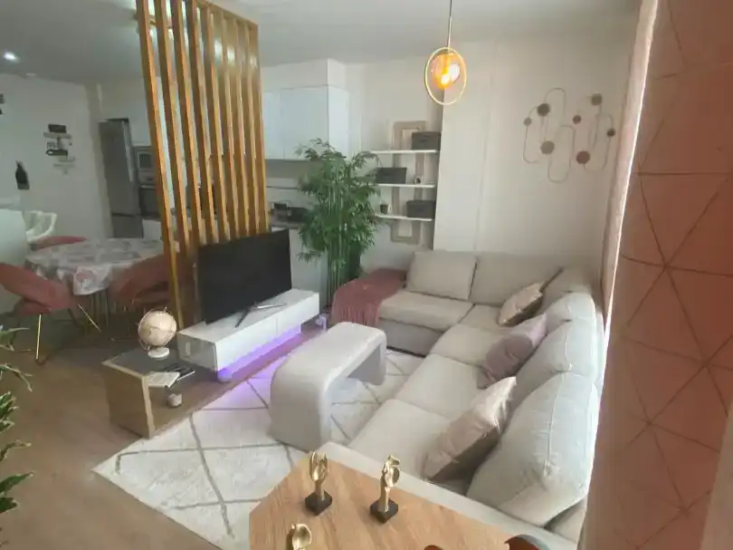 Sala d'estar de Dúplex en venda en Oleiros amb Aire condicionat