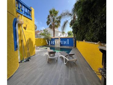 Villa con piscina in vendita a MONTSENY