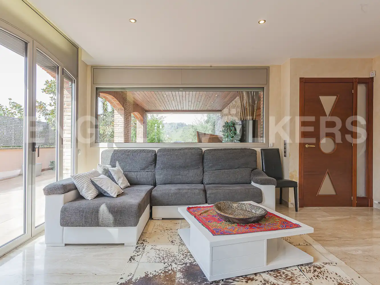 Sala d'estar de Casa o xalet en venda en Viladecavalls amb Aire condicionat, Calefacció i Piscina