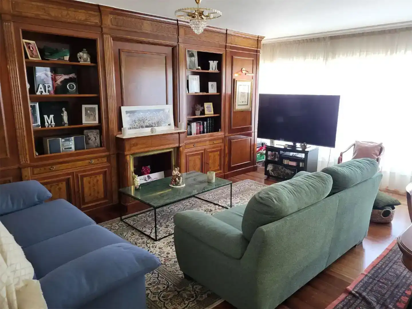 Sala d'estar de Dúplex en venda en Vigo  amb Piscina