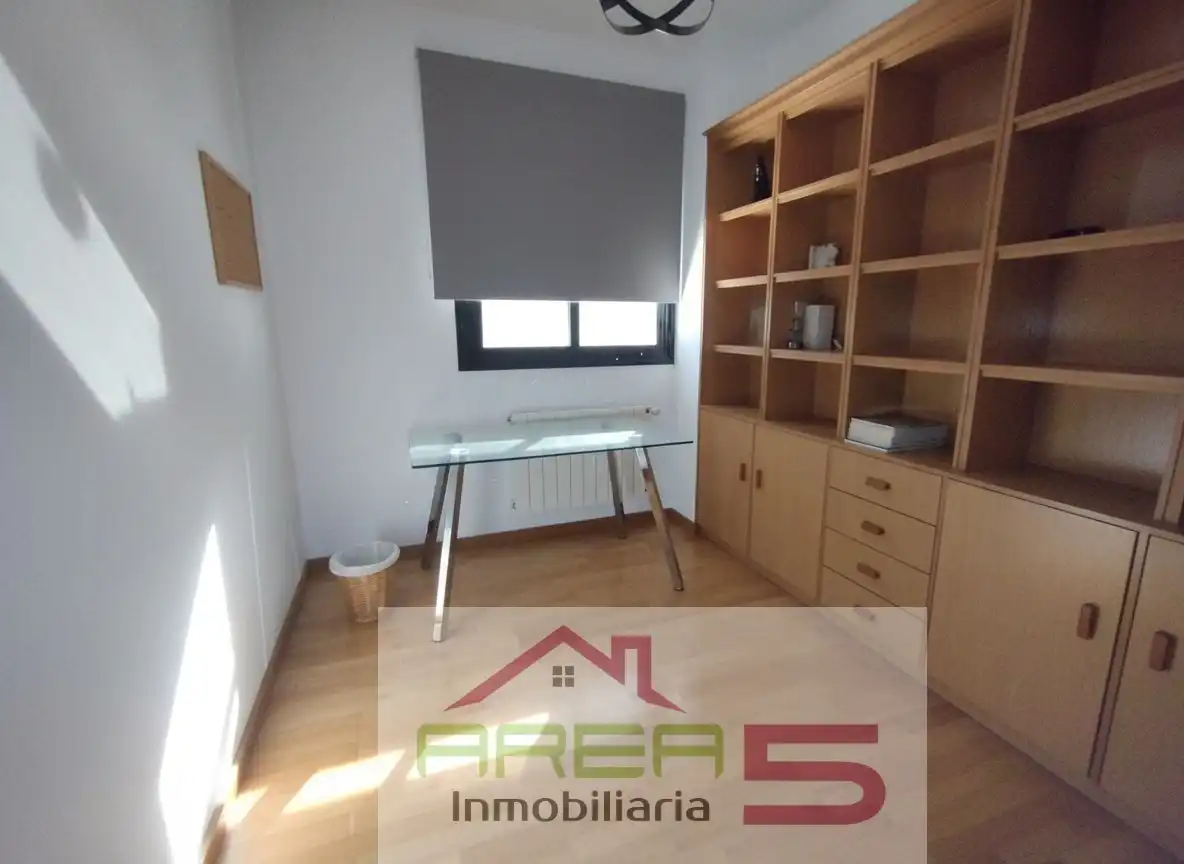 Pis de lloguer en Mérida amb Aire condicionat, Calefacció i Parquet