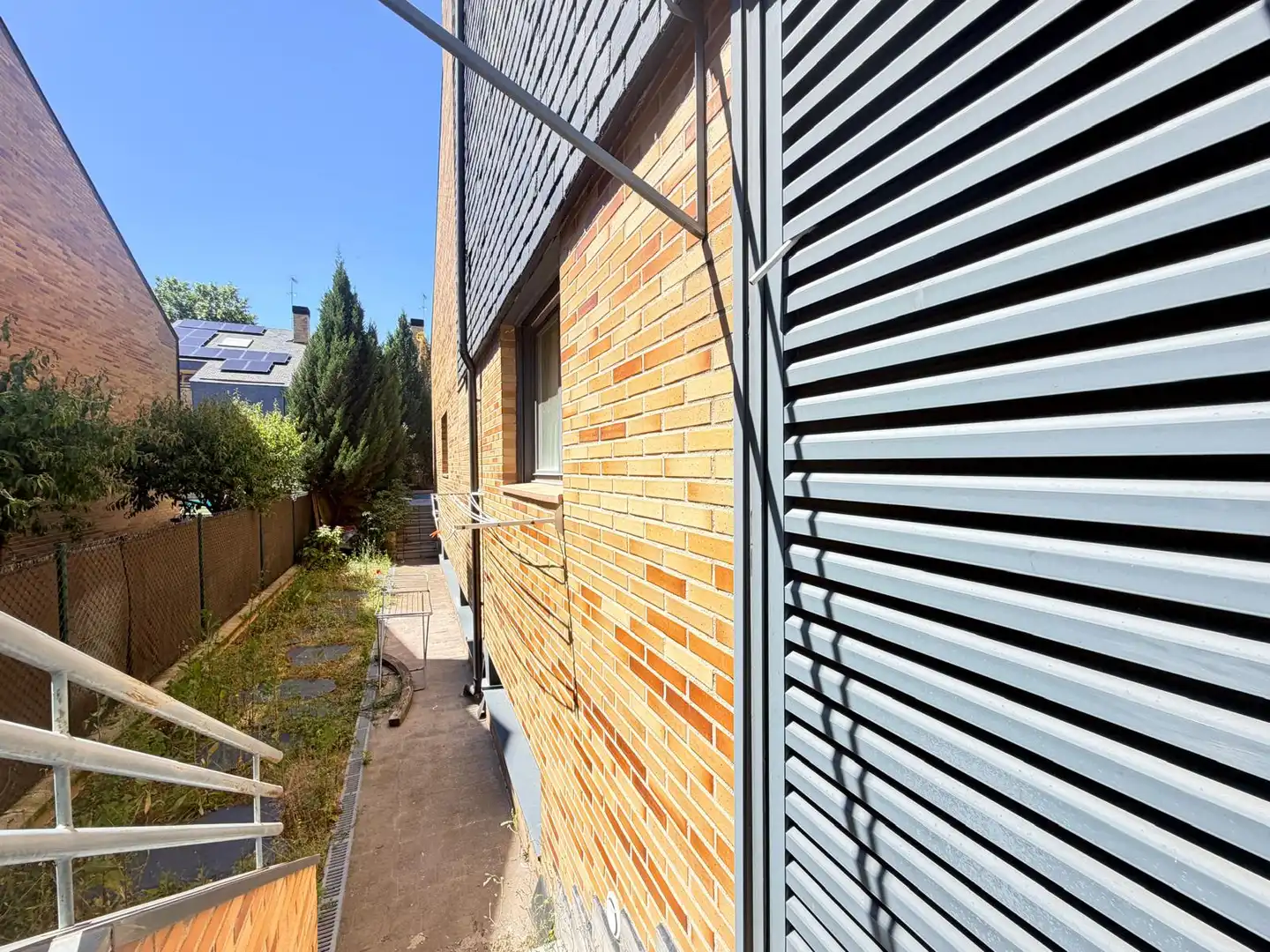Vista exterior de Casa o chalet en venta en Rivas-Vaciamadrid con Aire acondicionado, Calefacción y Jardín privado