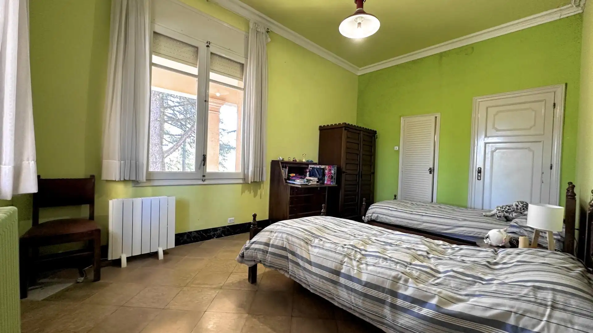 Habitación de Casa o chalet en venta en Terrassa con Aire acondicionado, Calefacción y Jardín privado