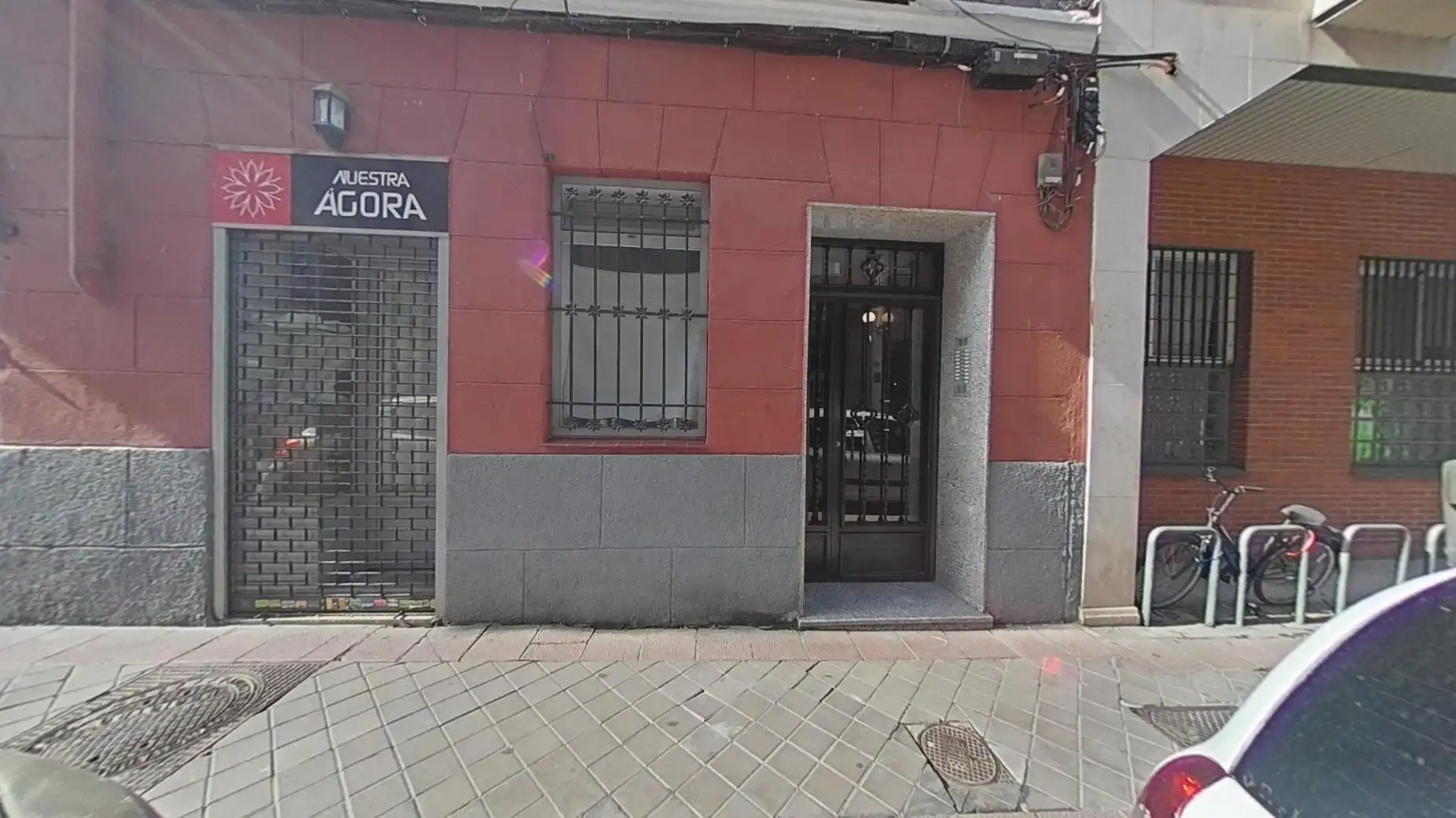 Vista exterior de Pis en venda en Madrid amb Forn