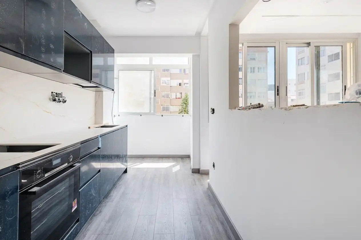 Cocina de Piso en venta en Santa Cruz de Tenerife con Terraza, Trastero y Horno