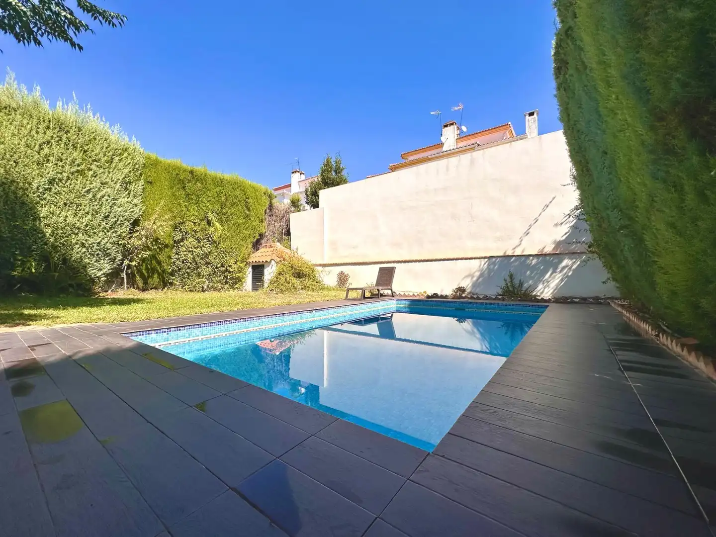 Villa con piscina in vendita a Calle MAGNOLIOS UR.MONTELUZ, imagen 14