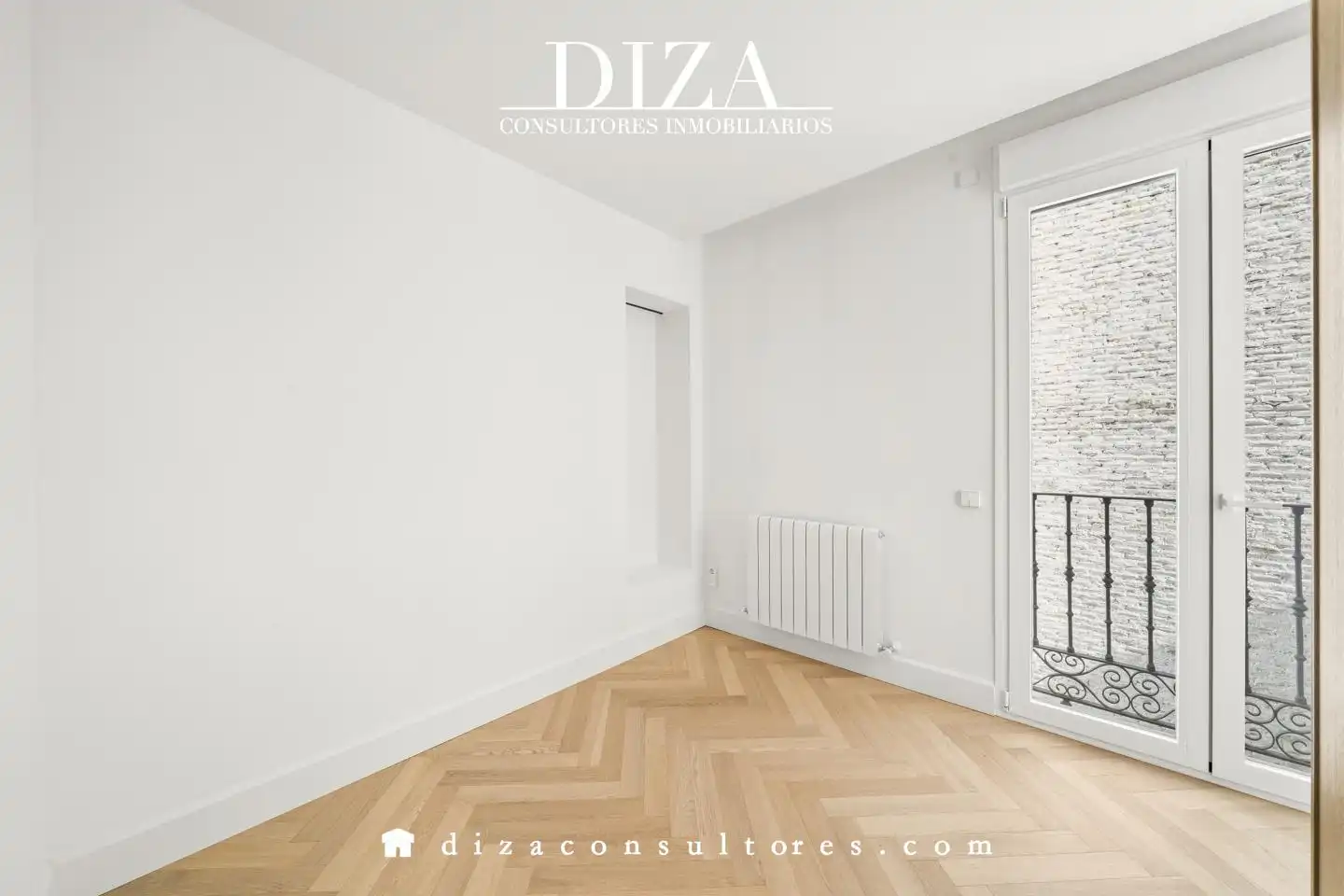 Bedroom of Flat for sale in Madrid  with Air Conditioner, Heating and Parquet flooring