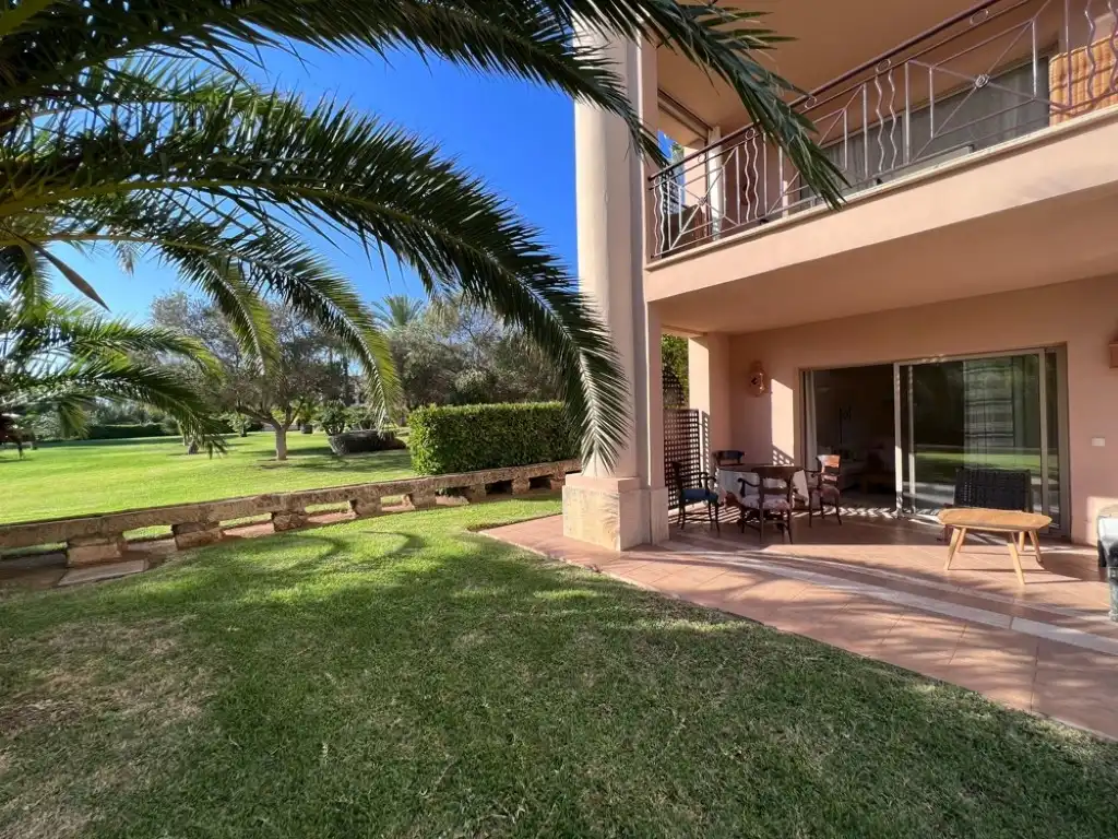 Terrasse von Wohnungen zur Miete in Calvià mit Klimaanlage und Privatgarten