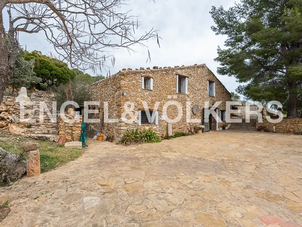 Vista exterior de Casa o xalet en venda en Sierra Engarcerán amb Calefacció, Terrassa i Moblat