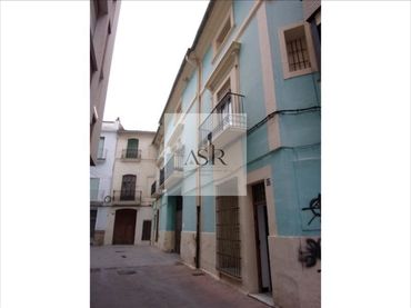House for sale in Casc Urbà