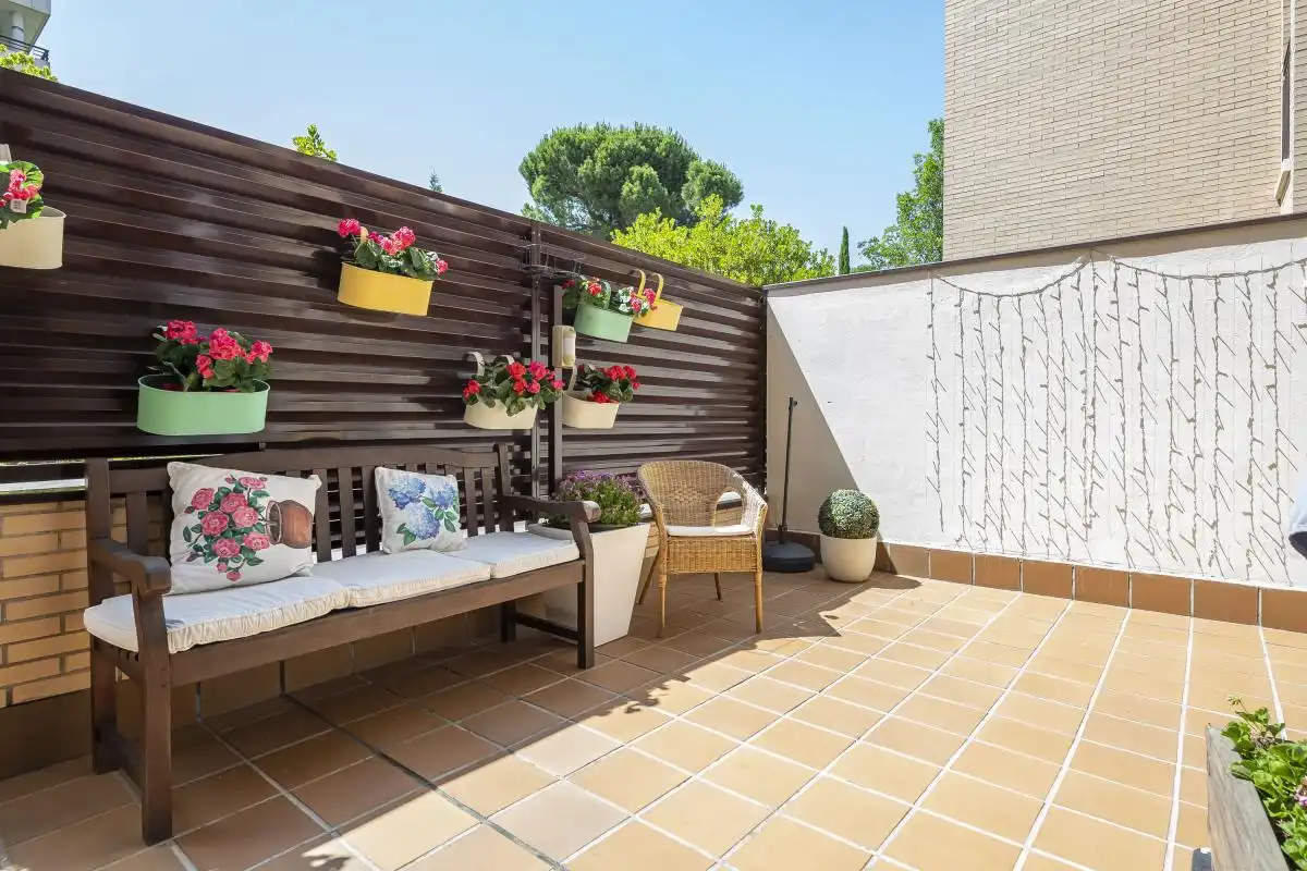 Terraza de Planta baja en venta en Pozuelo de Alarcón con Aire acondicionado, Calefacción y Jardín privado