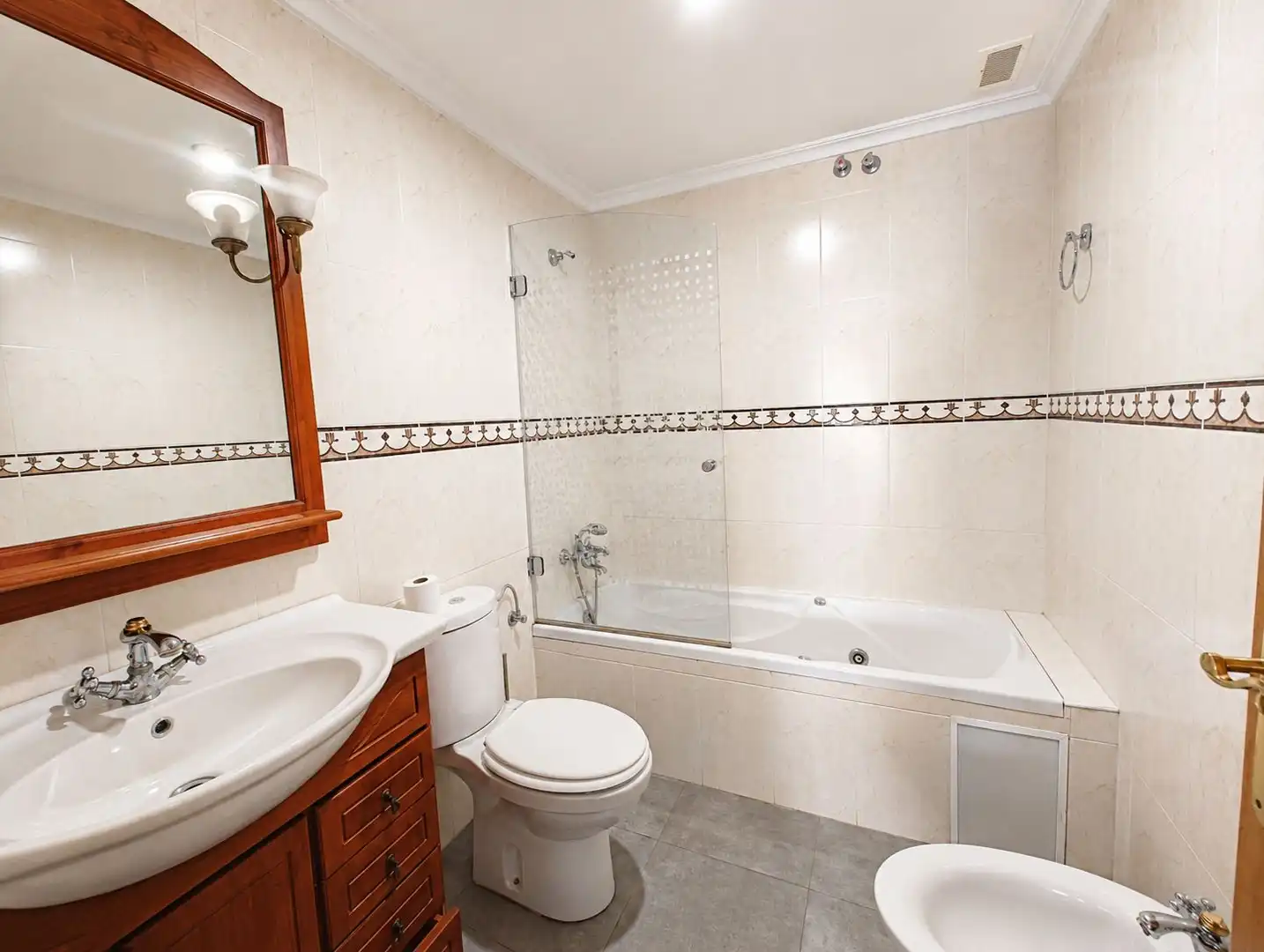 Bathroom of Flat for rent in L'Alcora