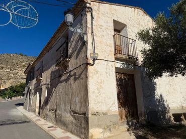Detached house with garden for sale in Relleu