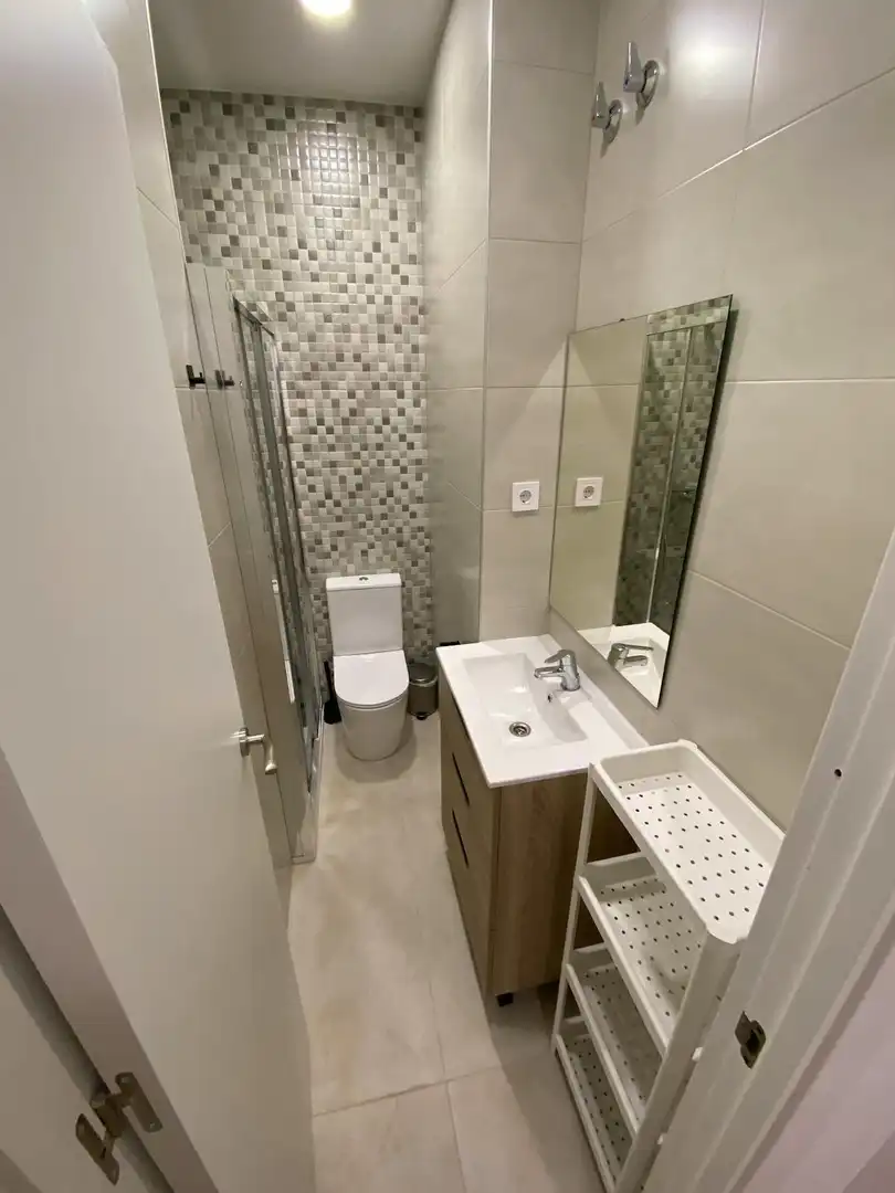 Bathroom of Flat for share in Barcelona  with Air Conditioner, Furnished and Washing machine