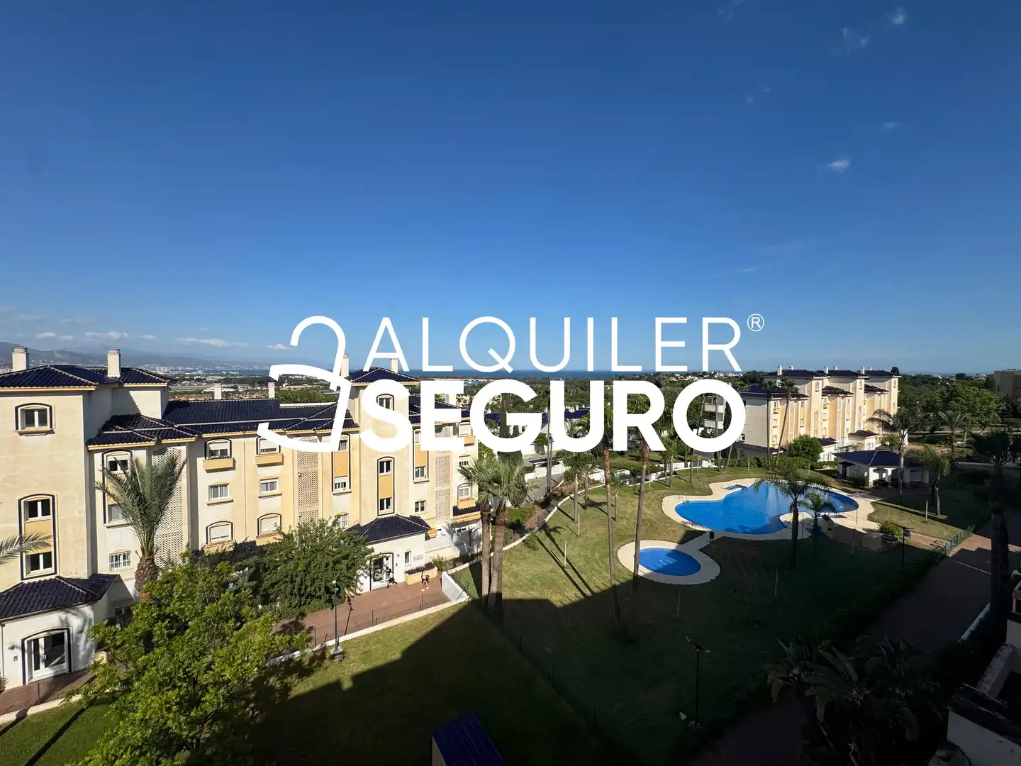 Vista exterior de Pis de lloguer en Málaga amb Aire condicionat, Terrassa i Piscina