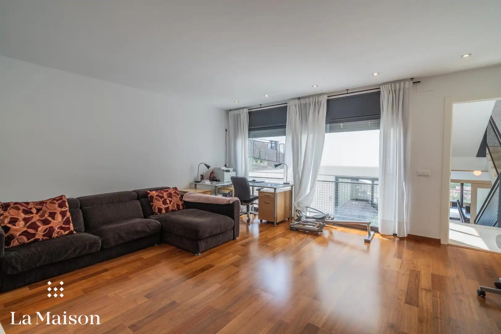 Sala d'estar de Casa o xalet en venda en Vilanova del Vallès amb Parquet, Terrassa i Piscina