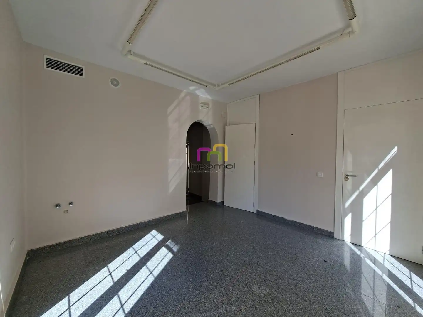 Office space with lift to rent in Pardaleras, imagen 8