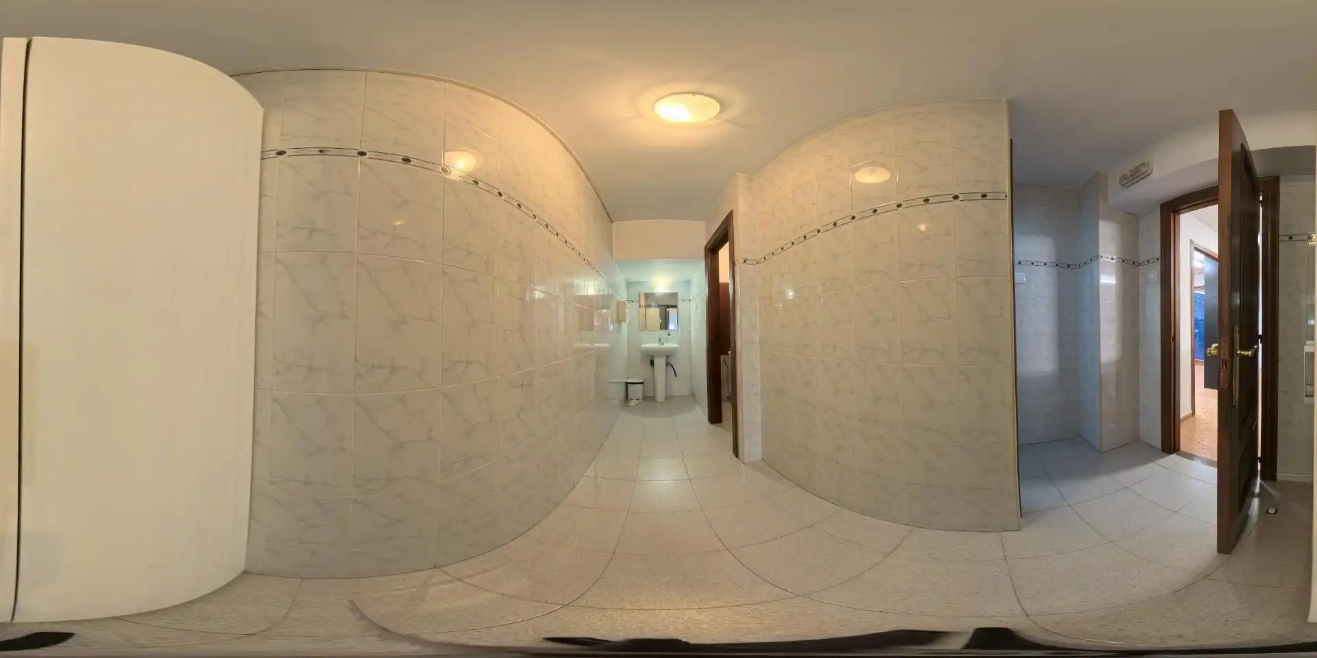 Baño de Local en venta en Oviedo 