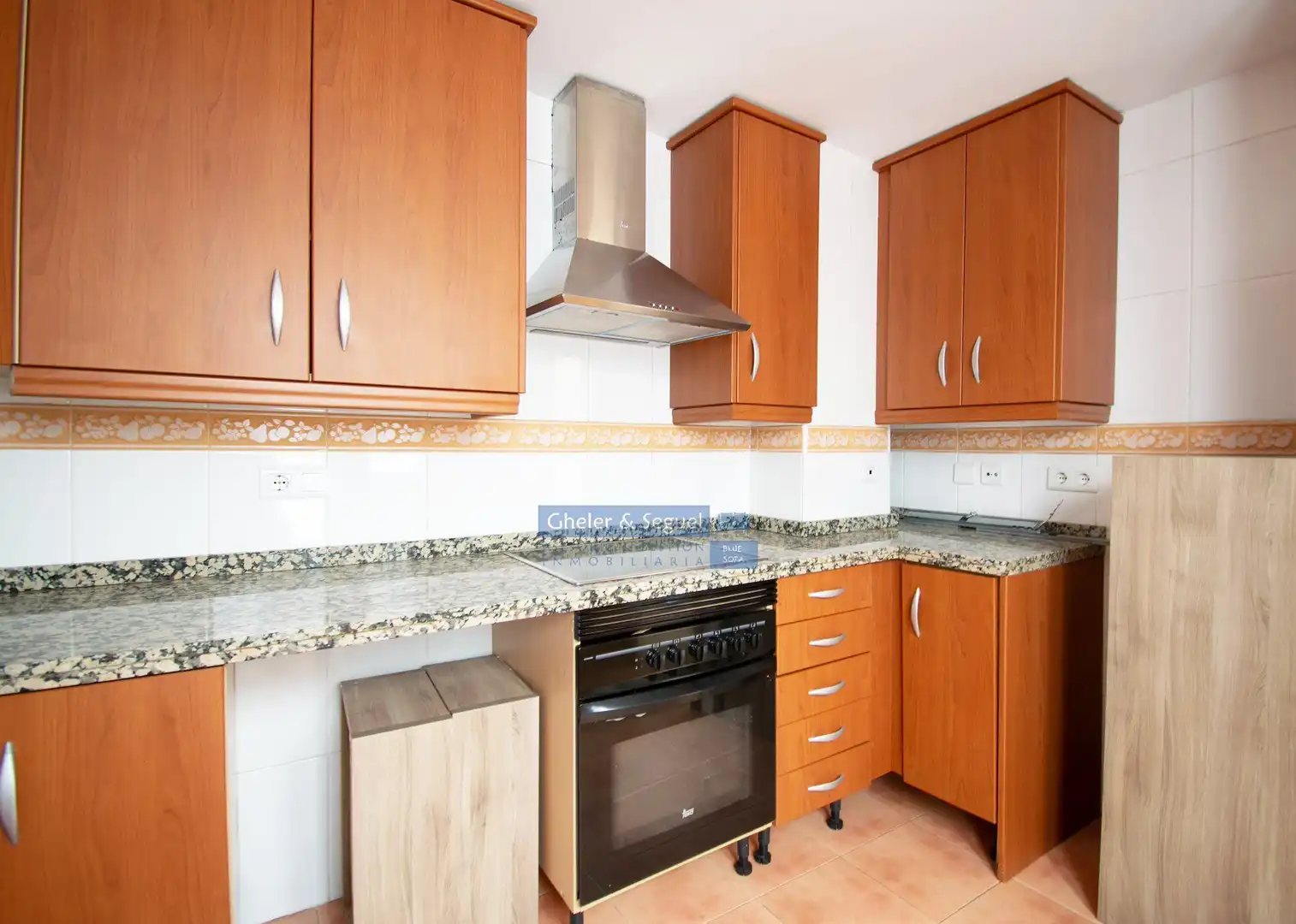Cocina de Casa adosada en venta en Sagunto / Sagunt con Terraza y Balcón