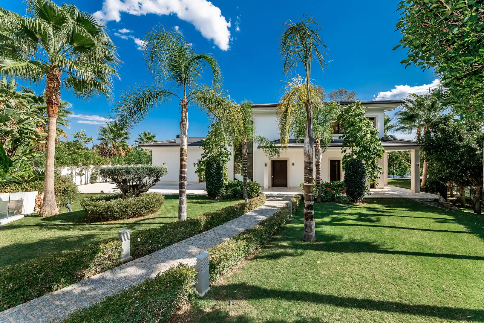 Villa mit Pool zum Verkauf in Nueva Andalucía, imagen 6