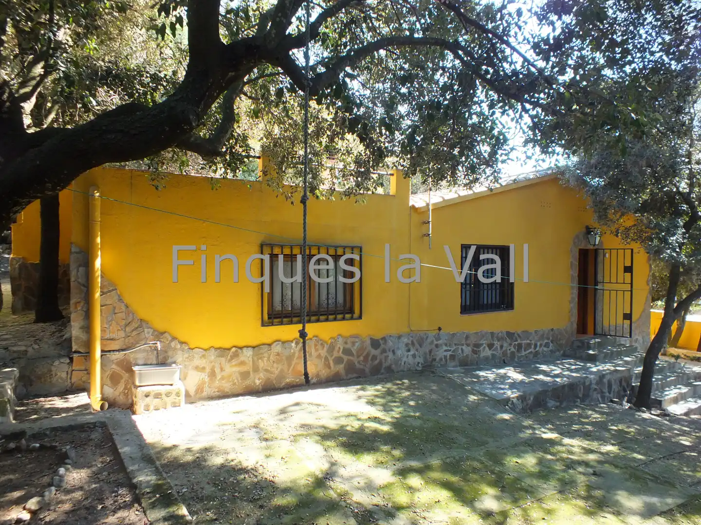 Vista exterior de Casa o xalet en venda en Argentona amb Calefacció, Jardí privat i Forn