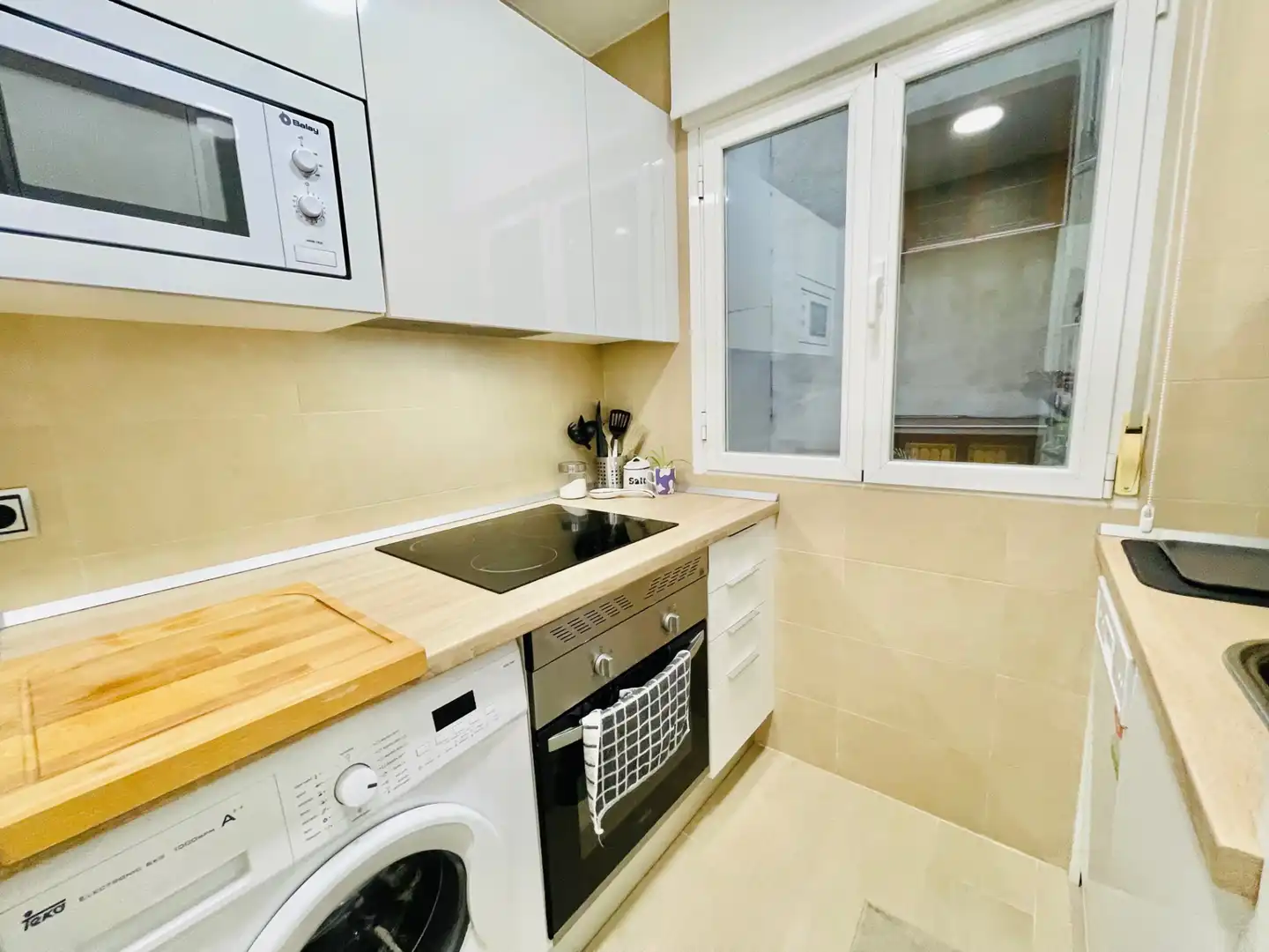 Apartamento de alquiler en Calle de Ponzano, Ríos Rosas - Nuevos Ministerios