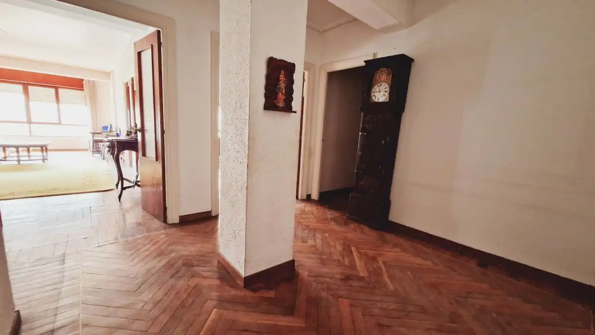 Piso con terraza en venta en MENENDEZ PELAYO, imagen 4