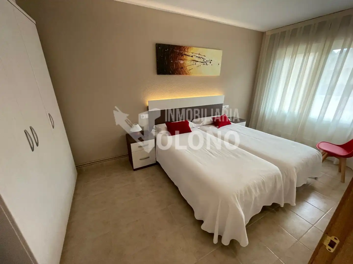 Habitación de Apartamento en venta en Cuzcurrita de Río Tirón con Calefacción, Terraza y Amueblado